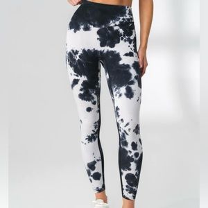 Balance Athletica Vitality - Avalanche Cloud Pant Leggings size M